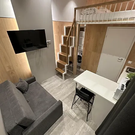 Aparthotel Tilzes Apartaments, Self Check-in, Free Parking, Comfort 3*