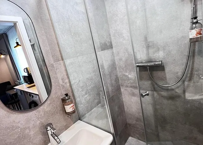 Tilzes Apartaments, Self Check-in, Free Parking, Comfort